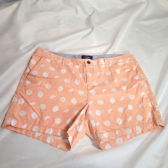 Old Navy Peach Fruit Print Everyday Chino Shorts Size 16 - Picture 1 of 9
